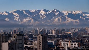 ¿Es cierto que volvería la nieve en Santiago? Cuestionan pronóstico, pero adelantan cambio climático