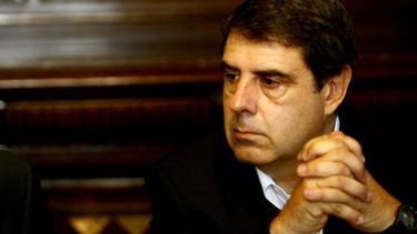 Retomar la tradición de la economía política histórico-estructural en Economía, una introducción heterodoxa de Gonzalo Martner