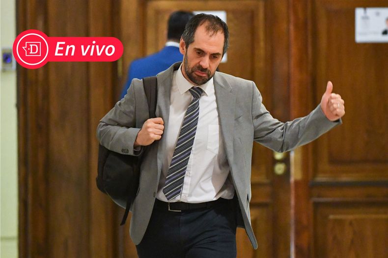 Acusación constitucional contra Nicolás Grau en vivo desde Valparaíso - Agencia Uno