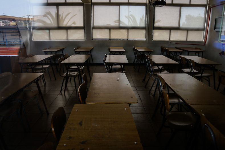 Suspensión de clases por la contaminación en Quintero y Puchuncaví.&nbsp;