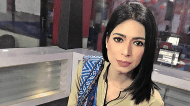 Maavia Malik, la primera mujer trans en ser presentadora de noticias en Pakistán