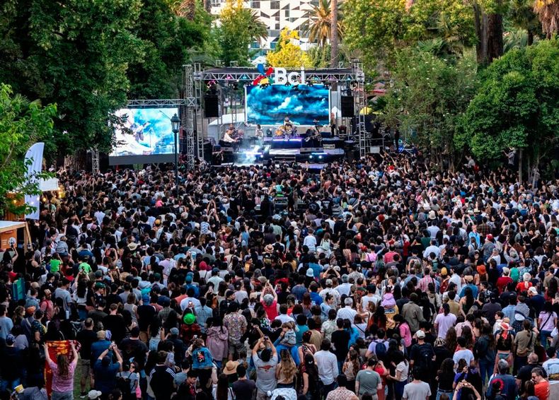 22898 los jaivas festival ls.jpg