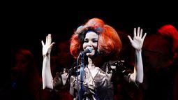 Vos a mí no me llegás ni a los talones: El día en que Charly García no soportó ser ignorado por Björk