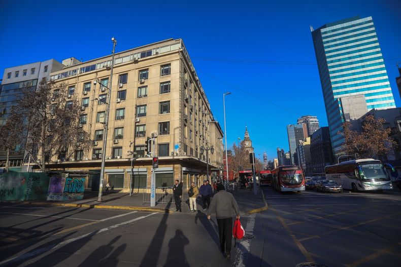 7470 a uno 1485372.jpg