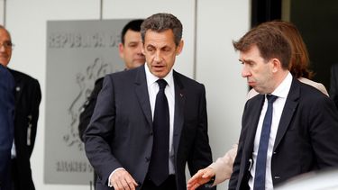 Ex presidente de Francia, Nicolás Sarkozy, es condenado a tres años de cárcel por corrupción