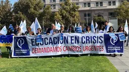 No descartan paro indefinido: Profesores piden a presidente Boric apurar tramitación de agenda corta