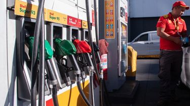 valor de los combustibles desde este jueves 16 de abril: nueva alza de hasta $36 en gasolina y diesel
