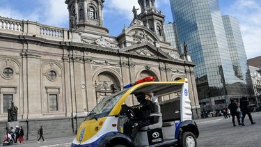 40 funcionarios e inversión de $750 millones: Hassler lanzó plan Santiago Seguro