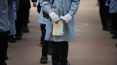 Estudiante que recibió descarga eléctrica en colegio será indemnizada con $17 millones tras resultar quemada