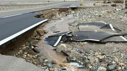 Ruta 5 Norte cortada en varios tramos tras las históricas lluvias - Agencia Uno