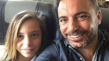 No es igual, no es tan estricto: Actor que intepreta a Luis Miguel niega similitudes entre su padre Marcos Llunas y Luisito Rey
