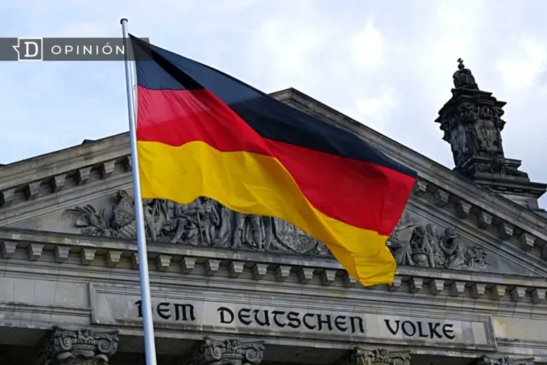 26558 bander de alemania flameando.webp