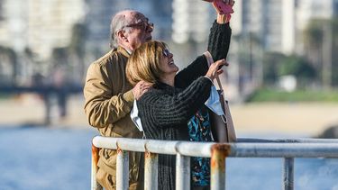 Vacaciones tercera edad en Región Metropolitana: Descuentos en teleférico, teatros y paseos