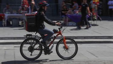 Sernac oficia a las empresas de delivery de comida por el ítem “propina sugerida”