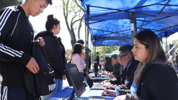 Anuncian feria laboral para minorías cesantes: Supervisores y analistas entre los cargos solicitados