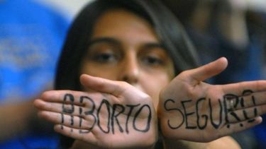 La mitad de las mujeres que han interrumpido el embarazo por violación tienen menos de 18 años