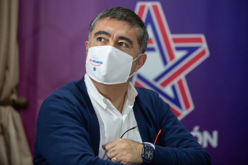 A_UNO_1279623.jpg