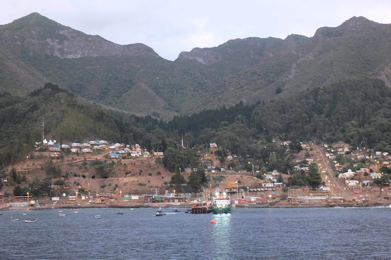 8818 juan fernandez isla.jpg