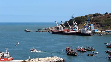 Trabajadores de Naves Humboldt anuncian huelga y se enciende alarma en puertos del país