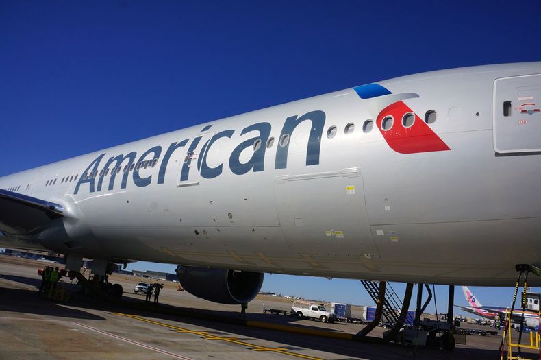 how to become an american airlines flight attendant.jpg