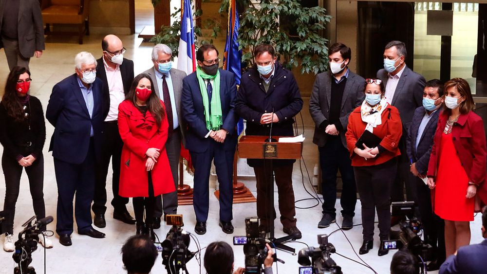 Los partidos políticos y la importancia de su no importancia