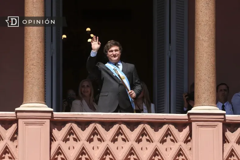 23738 foto de milei en la casa rosada.webp