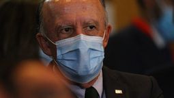 Critican a Larroulet tras dichos por 18-O: “Como que si ellos hubiesen estado en un palco”