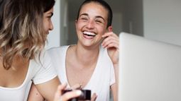 Cómo hacer amigos y conectar con personas jugando online Cómo hacer amigos y conectar con personas jugando online