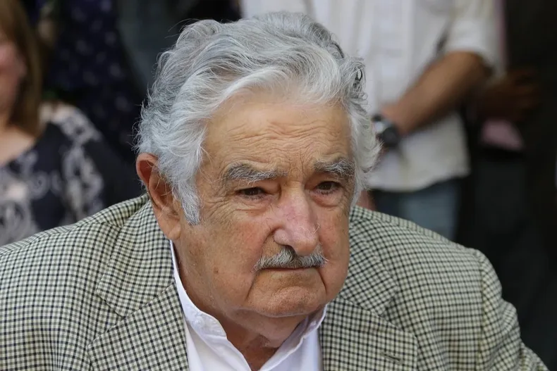 9441 pepemujica.webp