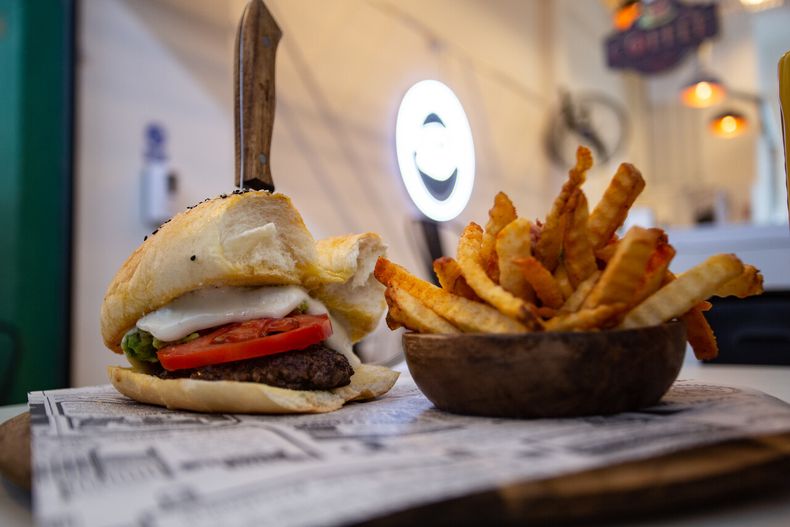 16350 dia de la hamburguesa.jpg