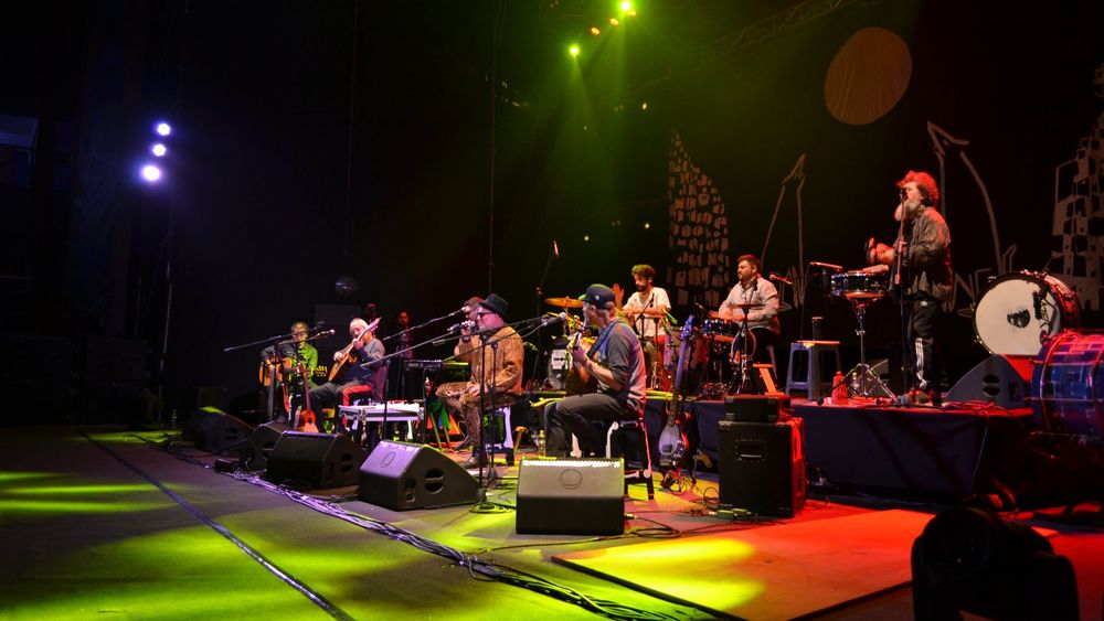 La noche mágica en que la música del Bloque Depresivo despertó al estadio Víctor Jara