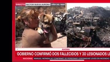 El Desconcierto | Familia encuentra con vida a su perro tras el incendio en Vina del Mar.jpeg