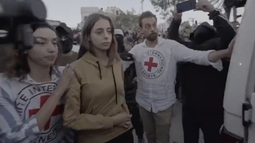 Operada por veterinario y no en hospital: Familia de Mia Schem desmiente a Hamás