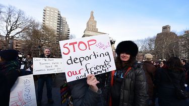 Niños y niñas migrantes y refugiados en el mundo podrían llenar medio millón de aulas