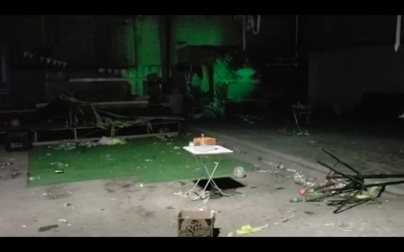 EXGRjDkXQAQrDZ9 1.jpg