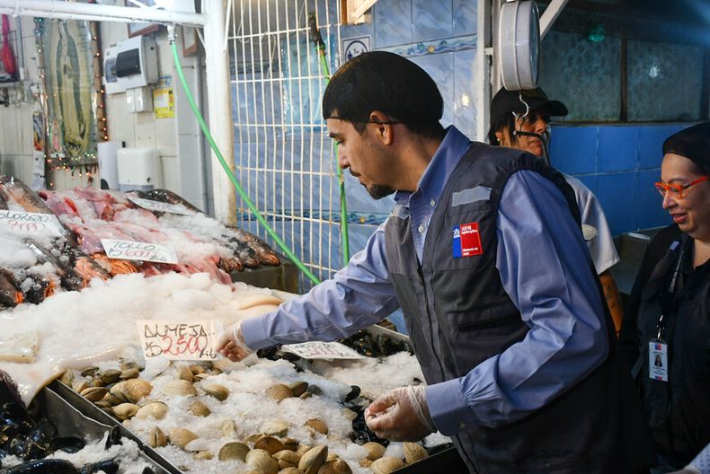 peaje a luca fiscalizaciones y consumo de pescados y maricos medidas semana santa.jpg