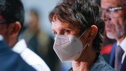 Tohá adelanta medidas adicionales tras baleo a carabinero: Parlamentarios piden Estado de Excepción