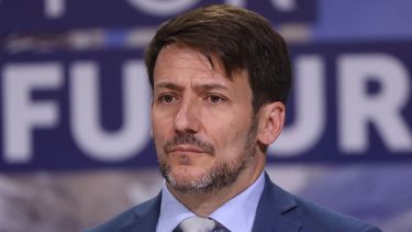 Estabilización de tarifas de luz desata pugna gobierno-diputados por saldo de US$6.000 millones
