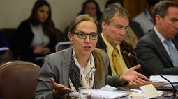 Ministra Pla se declara feminista y asegura que Bachelet es la mujer más importante en la historia de Chile