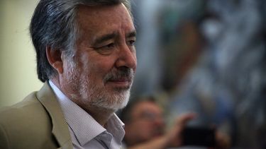 Guillier reaparece con advertencia electoral: “El desencanto hace crecer populismos extremos”
