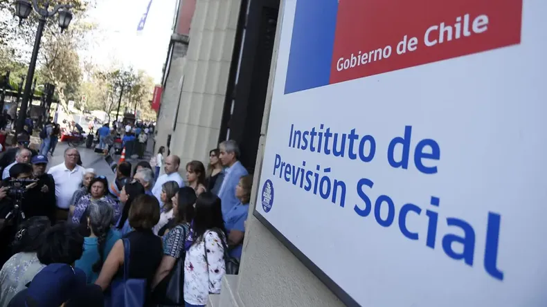 exdirectora del ips acuso que sitio web la vinculo a acoso y oculto sobreseimientos corte ordena corregir publicaciones.webp