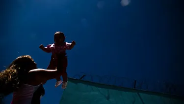 La realidad de mujeres privadas de libertad en Chile: Abandono desde la infancia, microtráfico y ausencia de políticas públicas