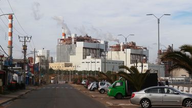 Quintero-Puchuncaví: decano PUCV alerta que “aumentar monitoreo no soluciona el problema”
