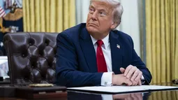 Trump firma orden ejecutiva para aumentar presión de agua en duchas pese a crisis hídrica global: Para cuidar mi hermoso cabello