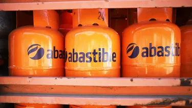 La historia del vecino que enfrentó cuentas millonarias y corte de gas: Corte exige restitución y refacturación completa