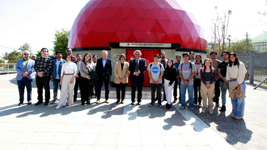 Academia y Planetario Huechuraba se unen para fomentar interés científico en jóvenes locales