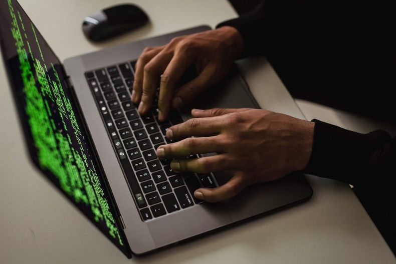 Mes de la Ciberseguridad scaled e1667254241438.jpg