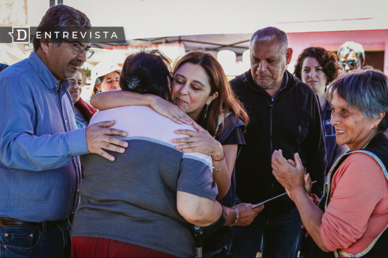Ministra Marcela Sandoval en zona afectada por los incendios e1709490375259.png