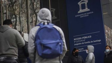 El Desconcierto | 32  de su sueldo en pension y 3 tarros de leche  papito corazon no proporciono y corte ordeno arresto.jpg