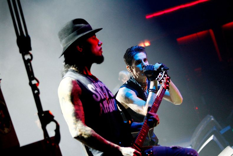 4503 janes addiction.jpg